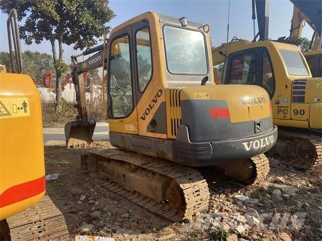Volvo EC55BLC حفارات زحافة