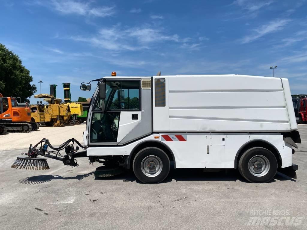 Bucher CityCat 5000 كناسات