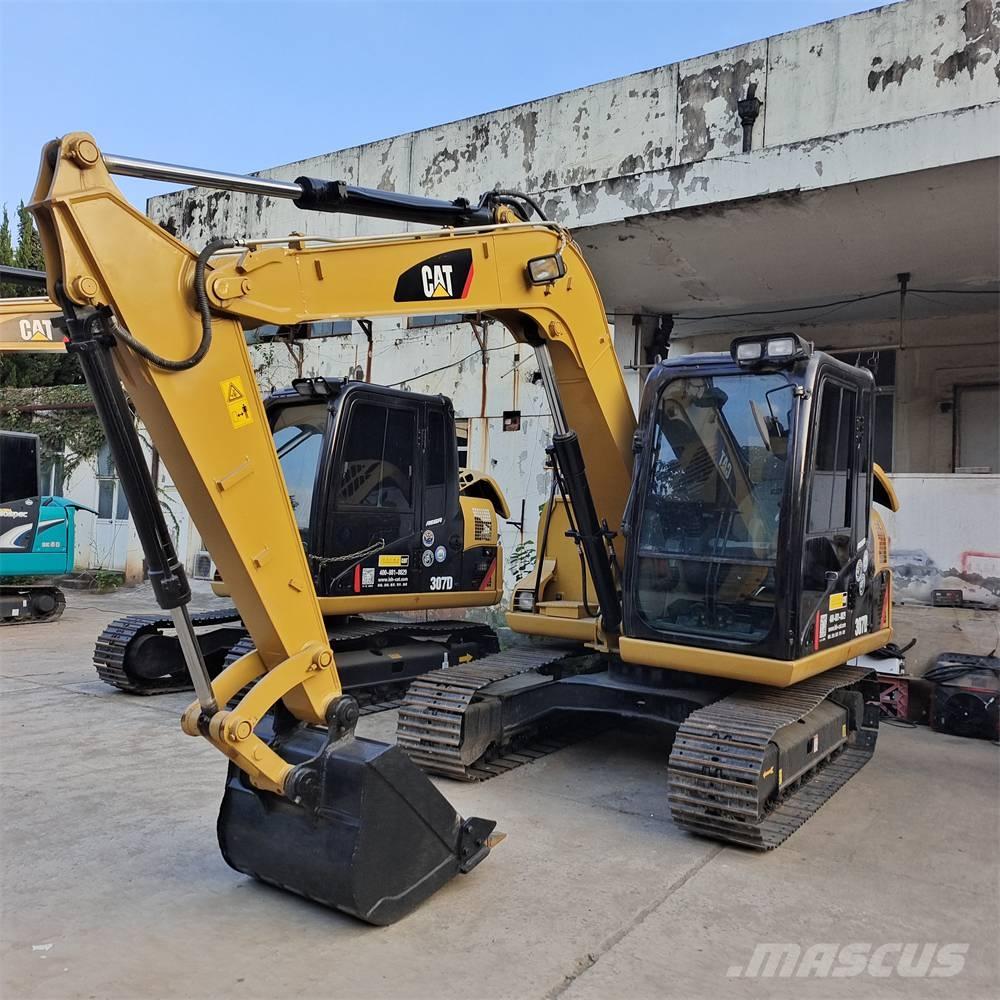 CAT 307 D حفارات وسط 7 طن - 12 طن