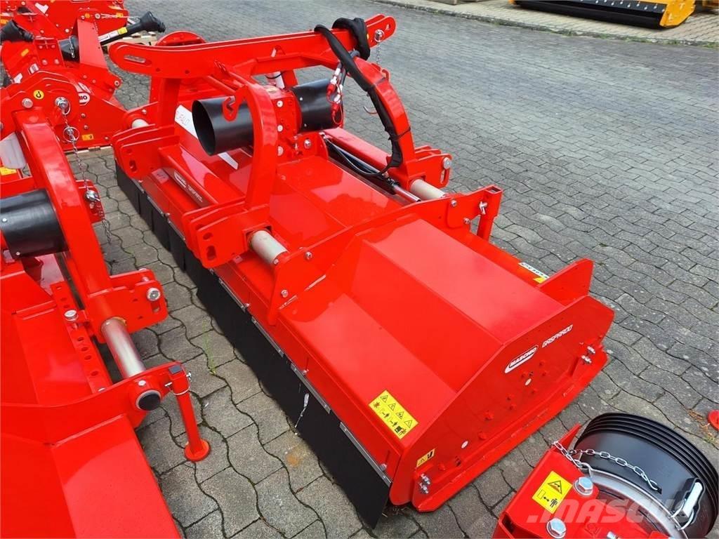 Maschio BUFALO 280 جزازات وأغطية المراعي