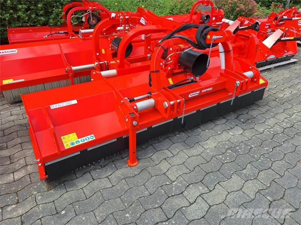 Maschio BUFALO 280 جزازات وأغطية المراعي