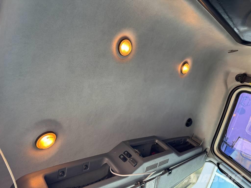 Mack Granite GU 713 شاحنات قلابة