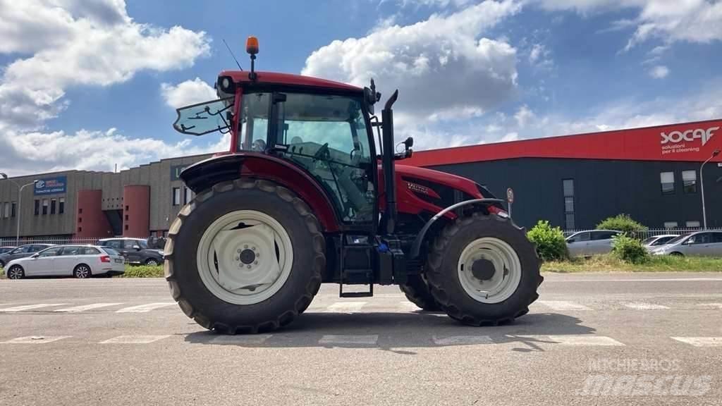 Valtra A105MH4 الجرارات
