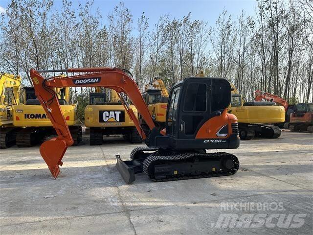 Doosan DX 60 حفارات صغيرة أقل من 7 طن (حفارات صغيرة)