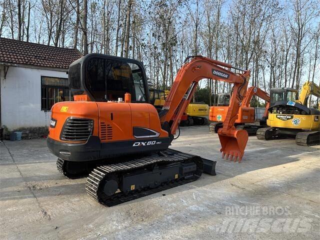 Doosan DX 60 حفارات صغيرة أقل من 7 طن (حفارات صغيرة)