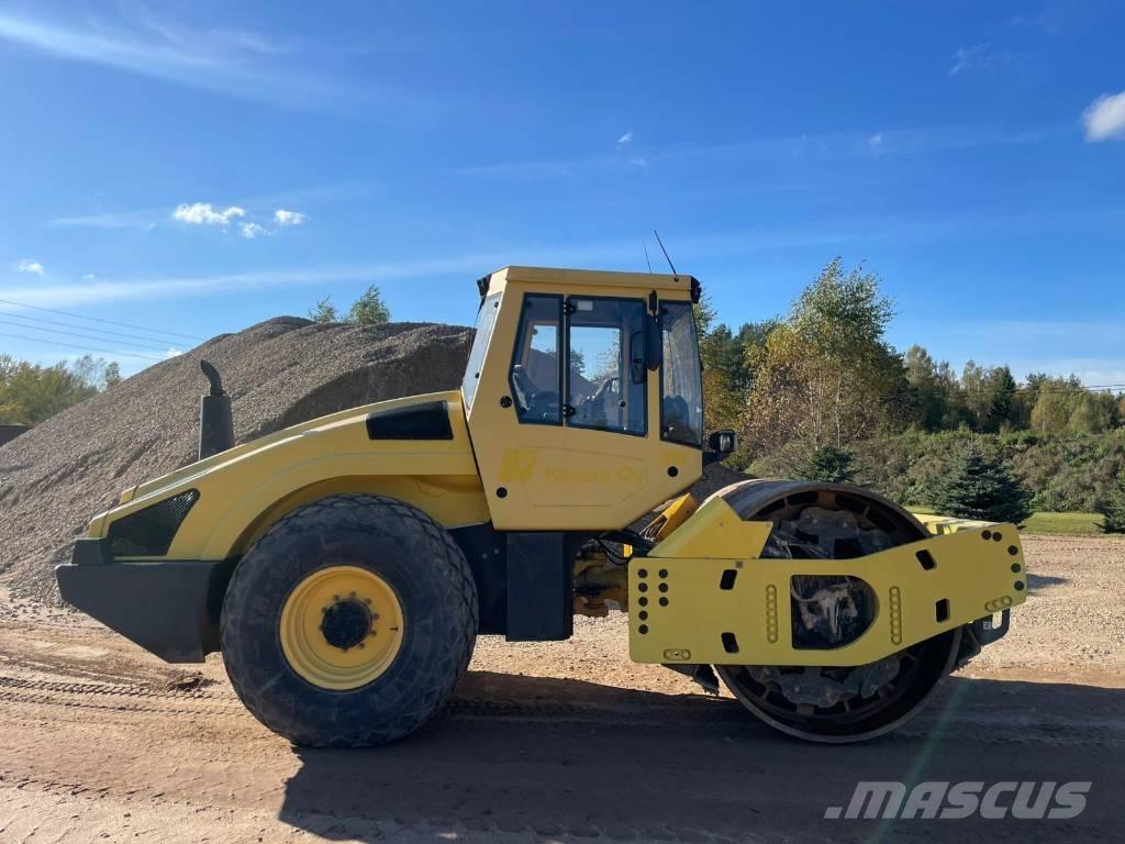 Bomag 213 DH-4 مداحل أحادية الأسطوانة