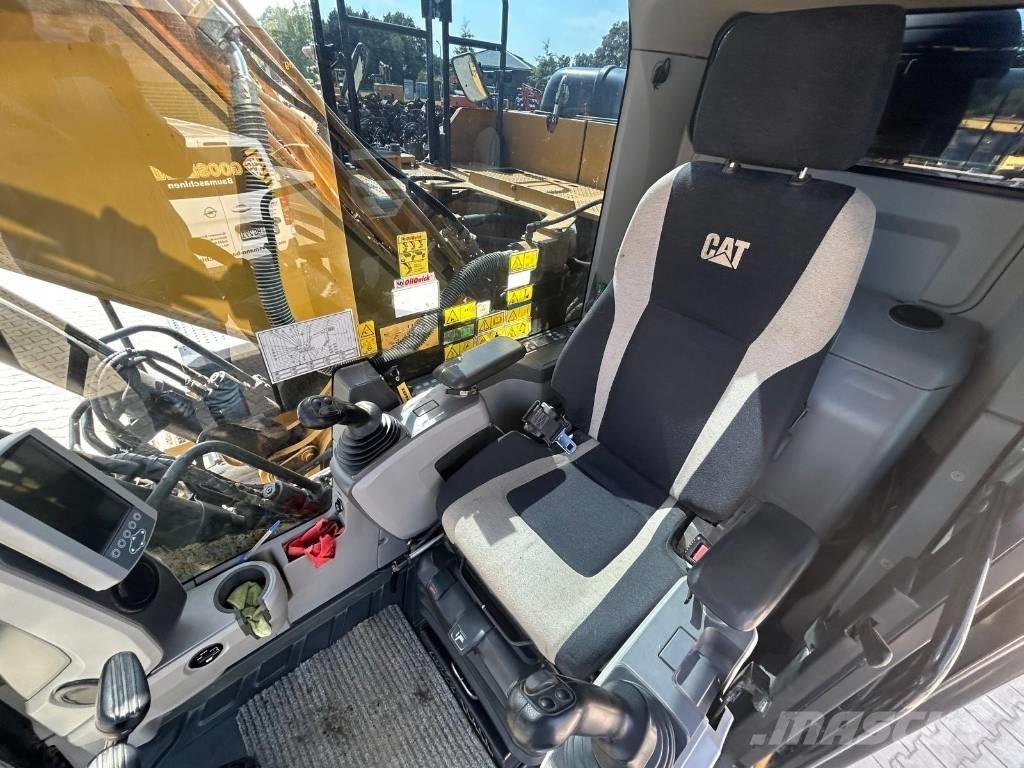 CAT 320 EL حفارات زحافة