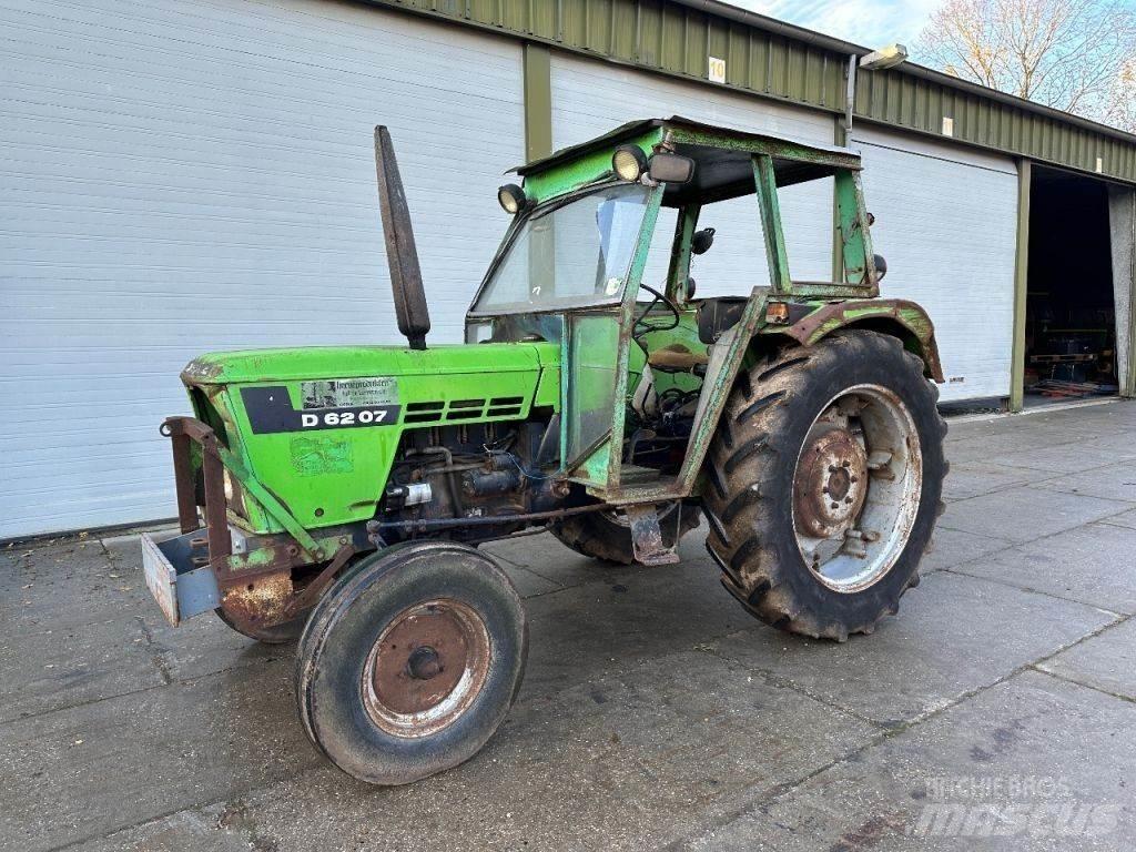 Deutz D6207 الجرارات