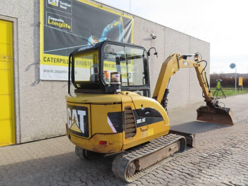 CAT 302.5 C حفارات صغيرة أقل من 7 طن (حفارات صغيرة)