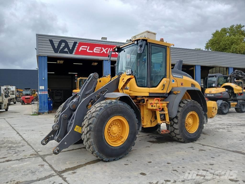Volvo L 90 H لوادر بعجل