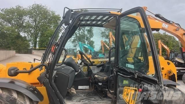 JCB 541-70 Agri معدات مناولة لأغراض الزراعة