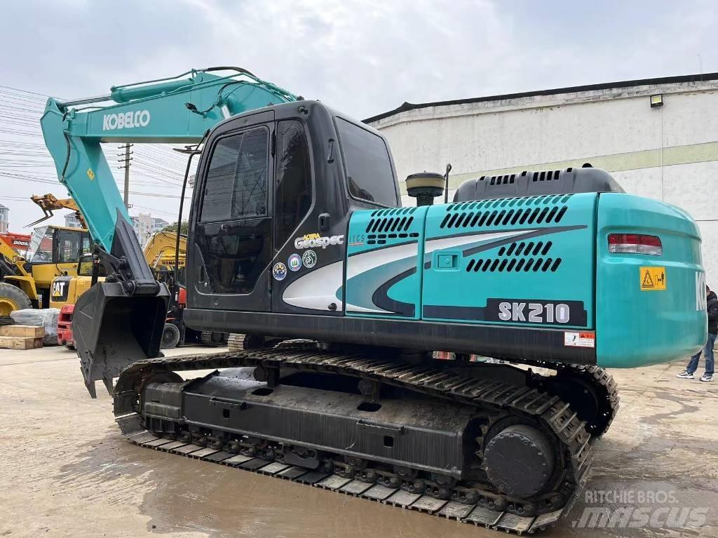 Kobelco SK 210 حفارات زحافة