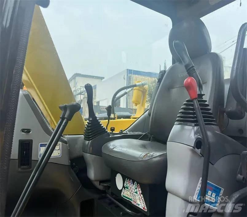 Komatsu PC 78 US-6 حفارات وسط 7 طن - 12 طن