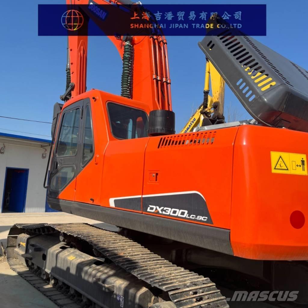 Doosan DX 300 حفارات زحافة