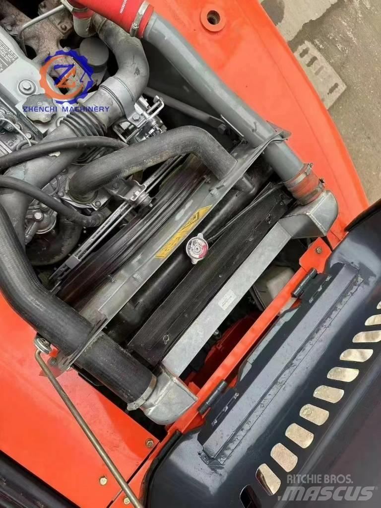 Hitachi ZX 120 LC حفارات زحافة