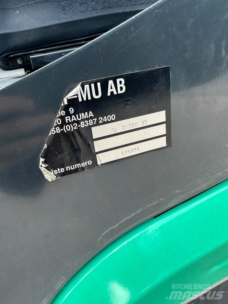 Mitsubishi FD 35 N شاحنات الديزل