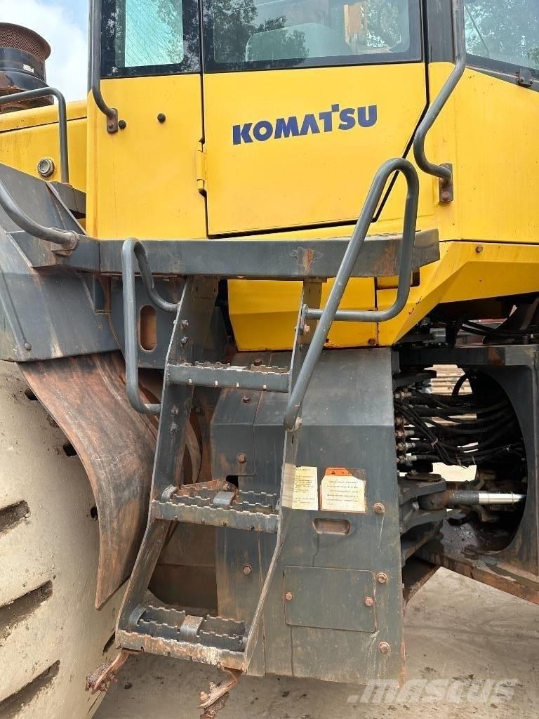 Komatsu WA 470-6 لوادر بعجل