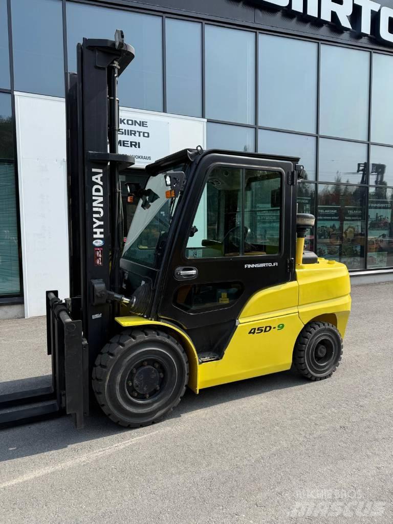 Hyundai 45 D-9 شاحنات الديزل