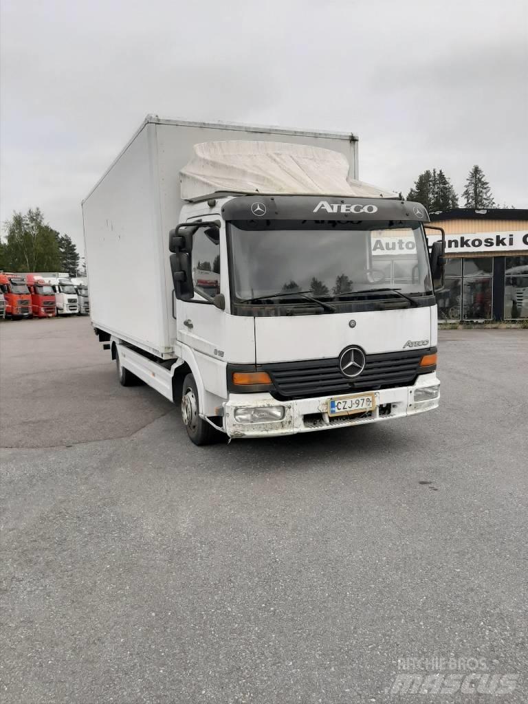 Mercedes-Benz 815 شاحنات ذات هيكل صندوقي