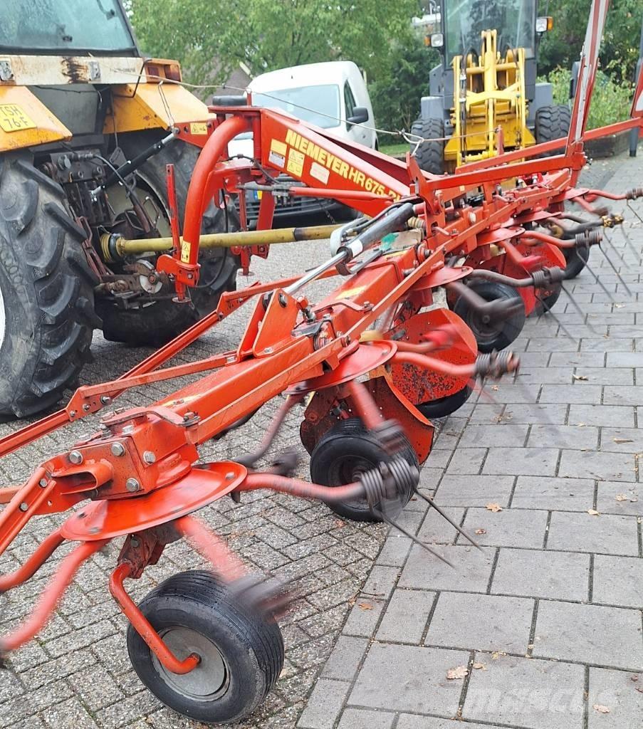 Niemeyer HR 675 DH مكابس وميبسات التبن