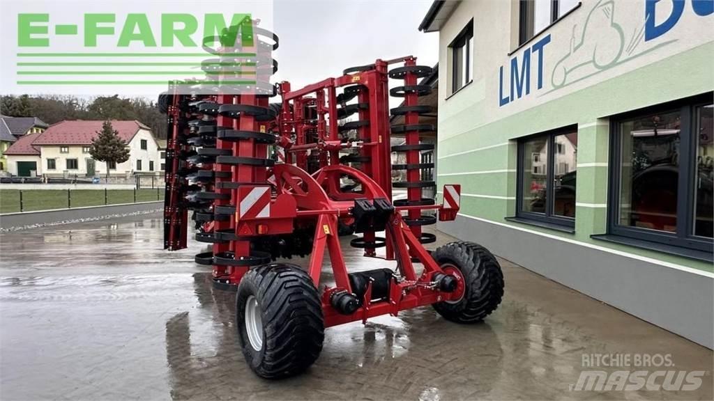 Horsch joker 5rt الجرارات