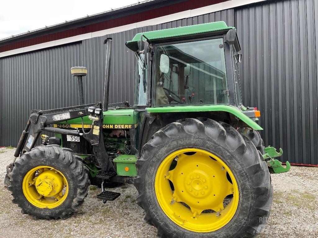 John Deere 2850 الجرارات