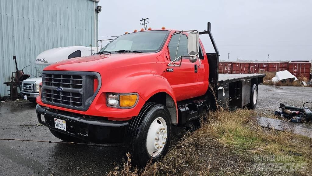 Ford F650 شاحنات مسطحة/مفصلية الجوانب