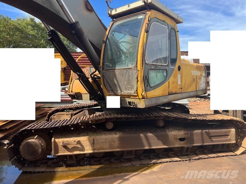 Volvo EC 290 B LC حفارات زحافة
