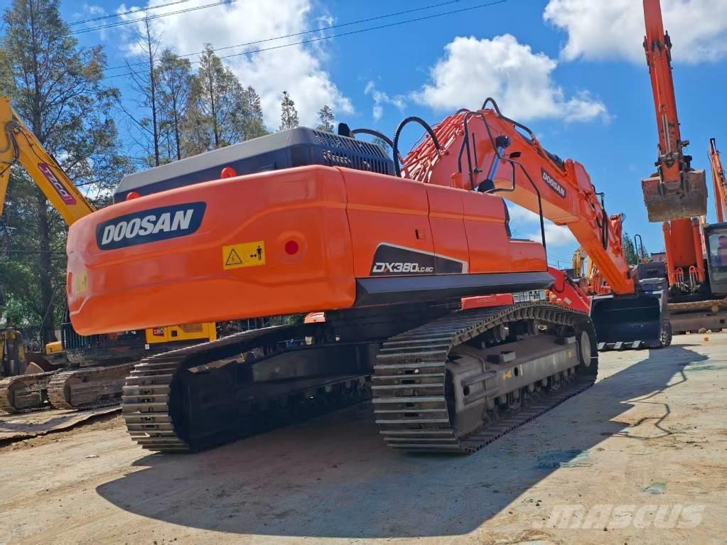 Doosan DX380LC-9 الحفارات البرمائية