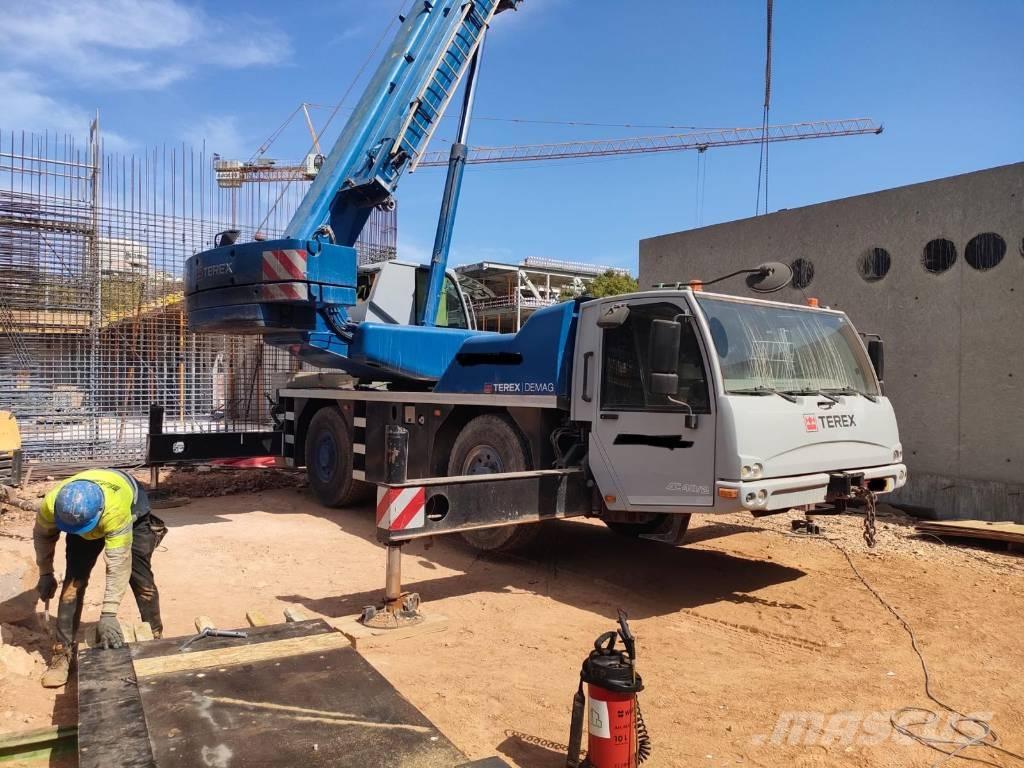 Terex AC 35 رافعات صالحة لكل أنواع الطرق