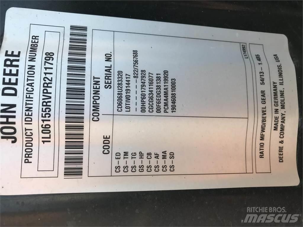 John Deere 6R 155 الجرارات