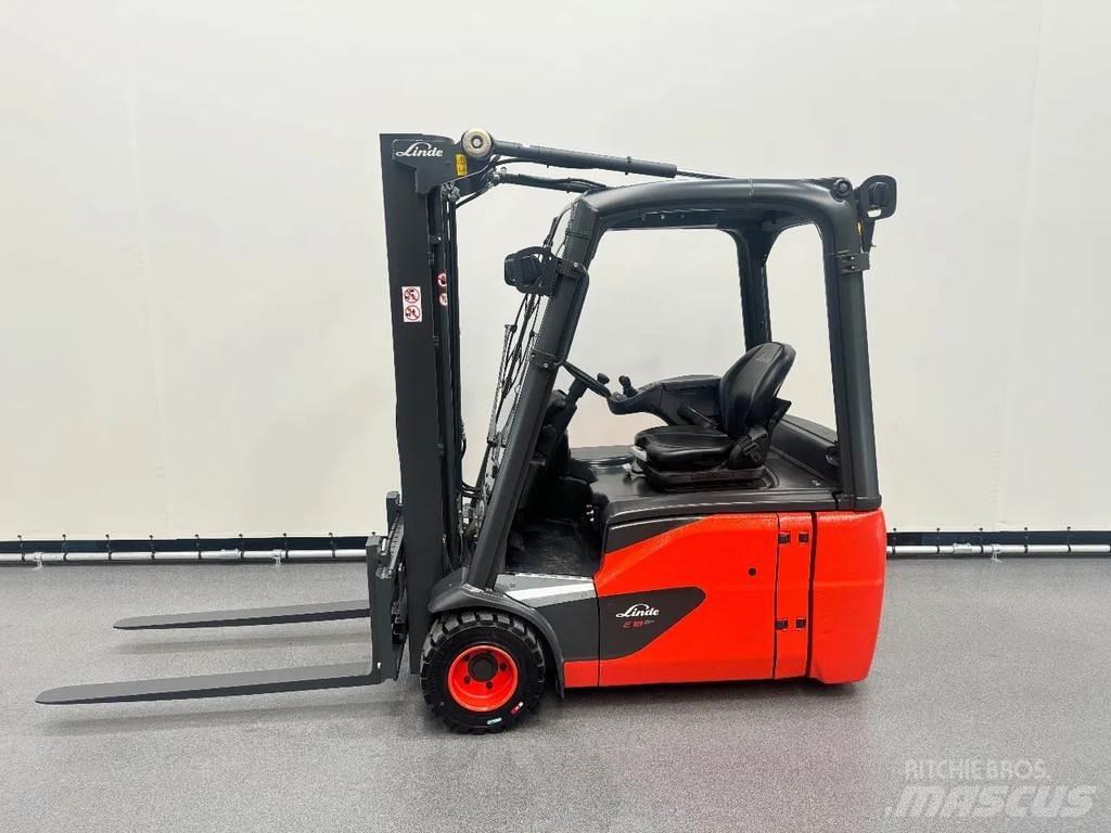 Linde 386 E 18-02 شاحنات ذات رافعات شوكية تعمل بالكهرباء