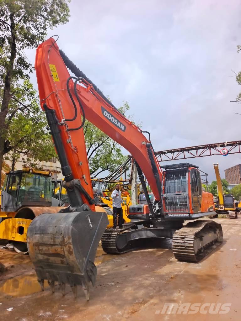 Doosan DX 300LC-9C حفارات زحافة