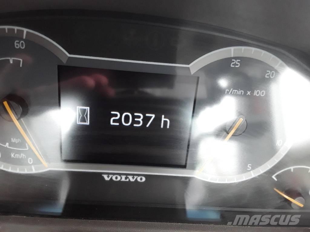 Volvo L90H لوادر بعجل