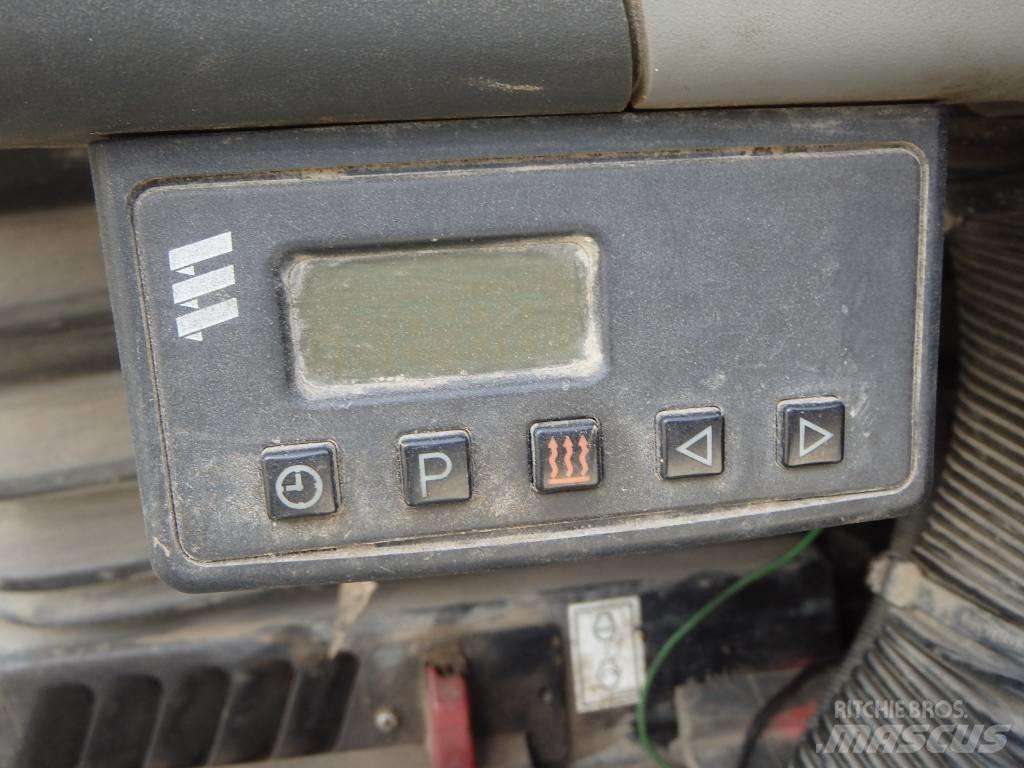 CAT 319 D L حفارات زحافة