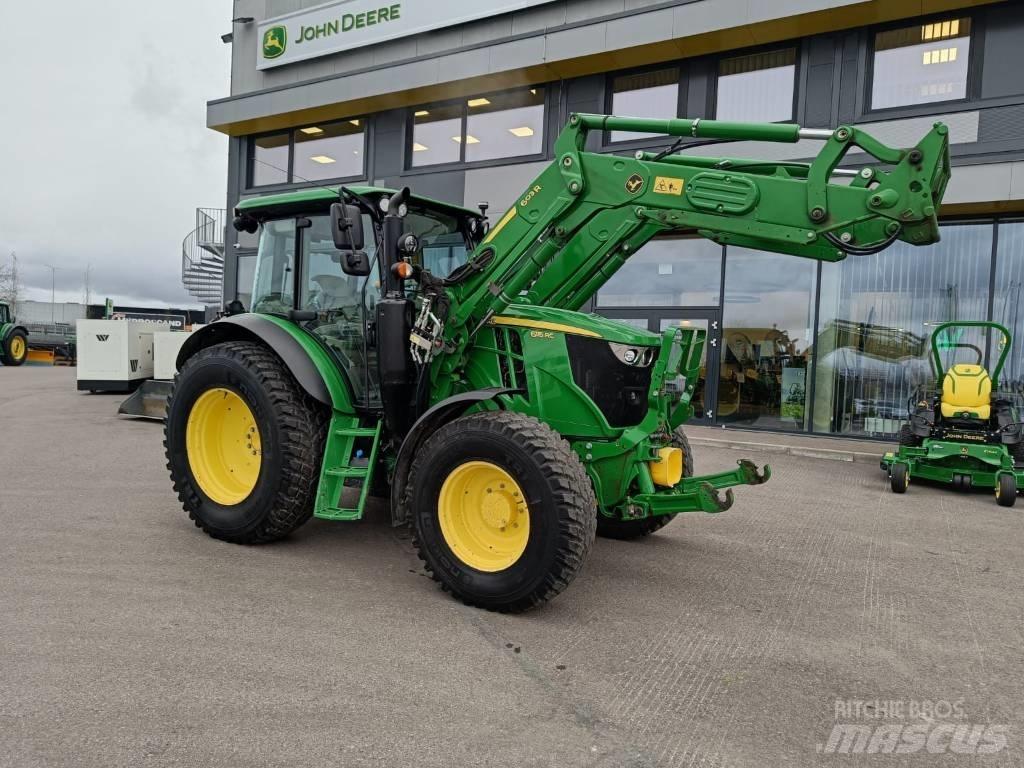John Deere 6115 RC الجرارات