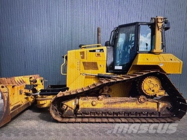 CAT D 6 N LGP بلدوزرات مجنزرة