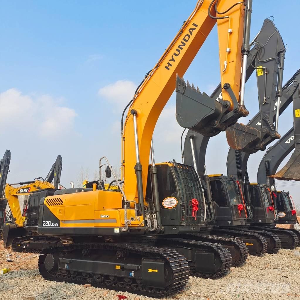 Hyundai R220LC-9S حفارات زحافة