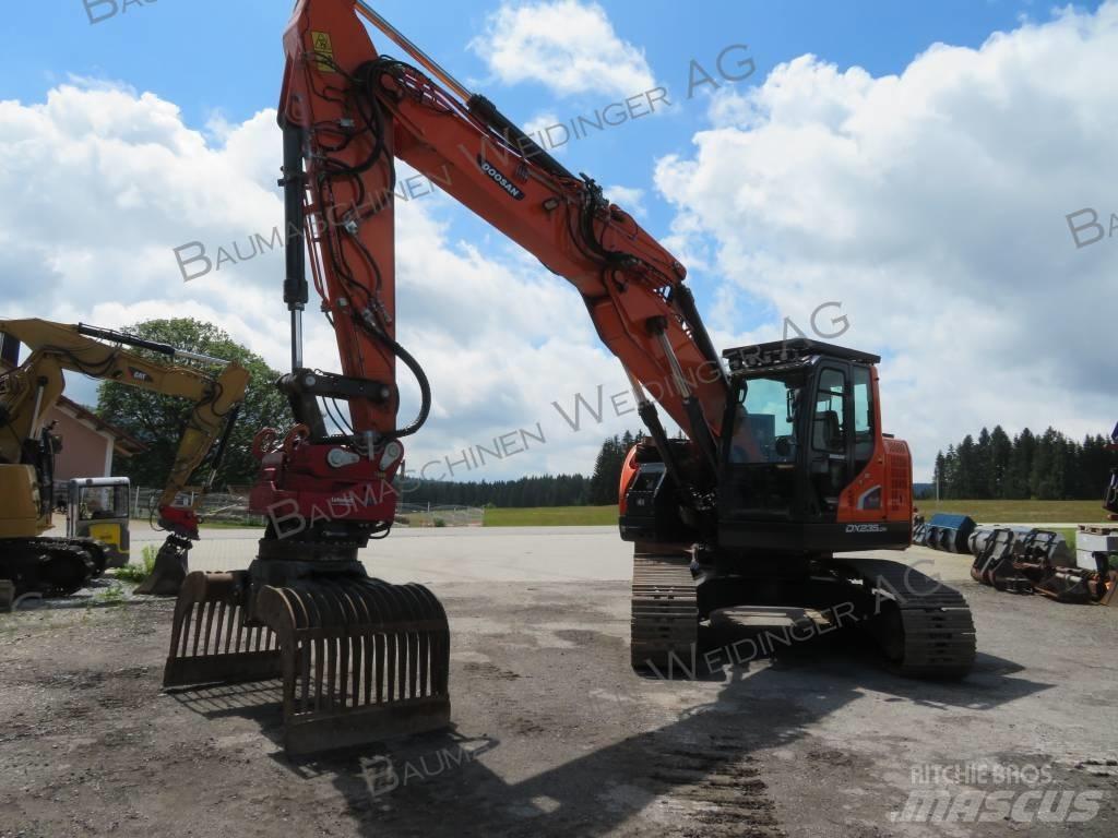 Doosan DX 235 LCR-5 حفارات زحافة