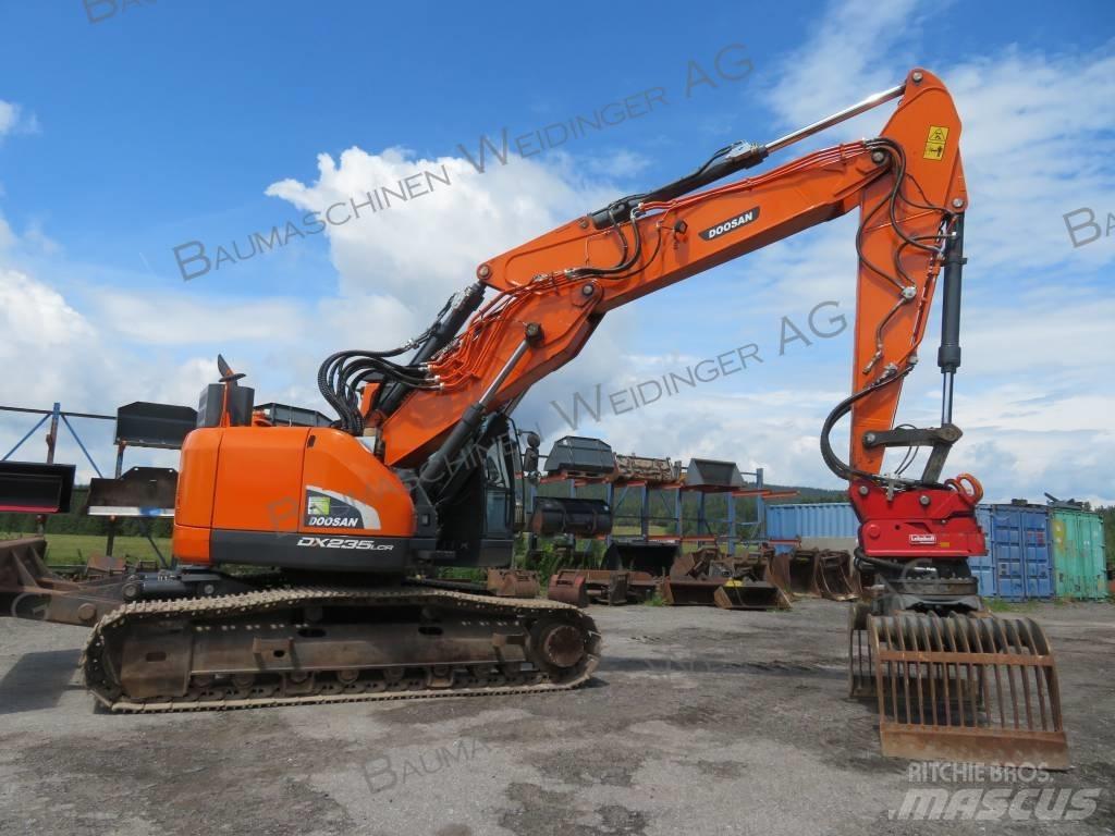 Doosan DX 235 LCR-5 حفارات زحافة