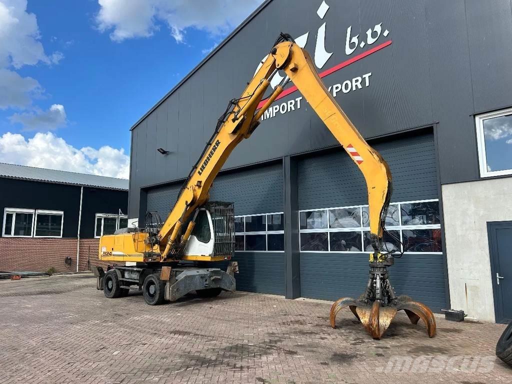 Liebherr A924C مناولات المخلفات / مناولات صناعية