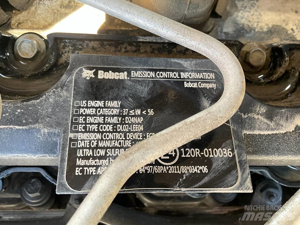 Bobcat E 57 W حفارات بعجل