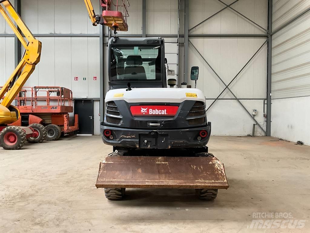 Bobcat E 57 W حفارات بعجل