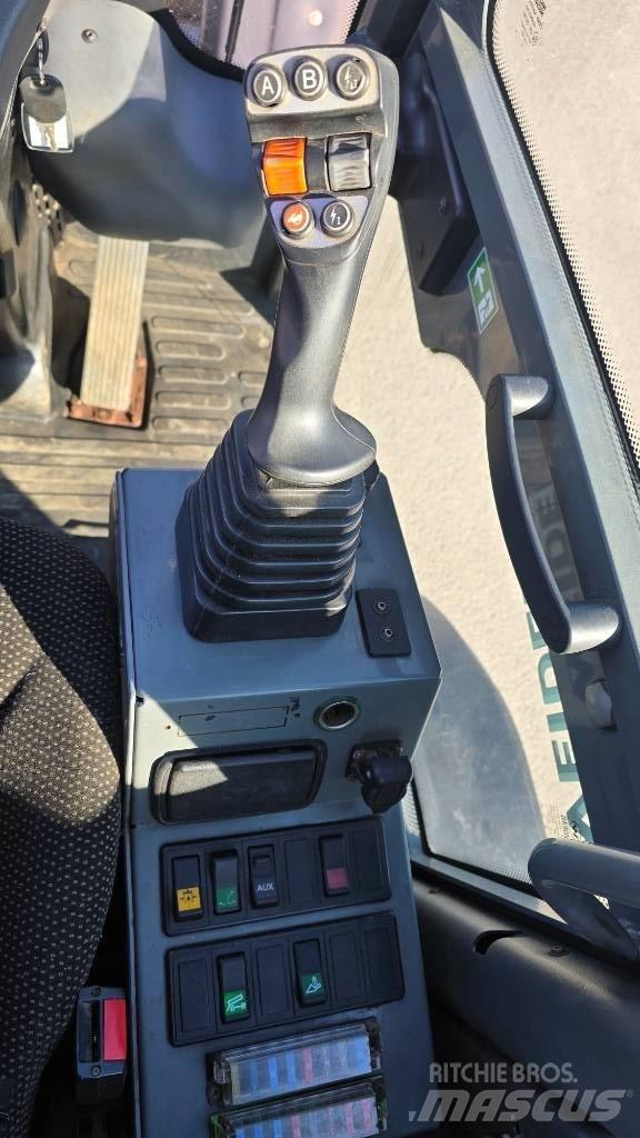 Weidemann 2080Tele لوادر متعددة الأغراض