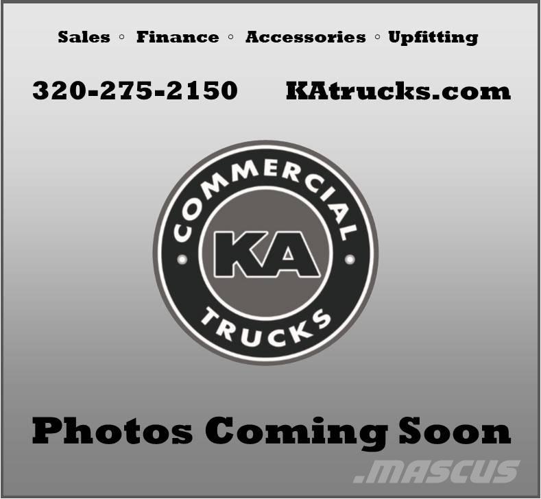 RAM 3500 TRADESMAN شاحنات بمقصورة وهيكل