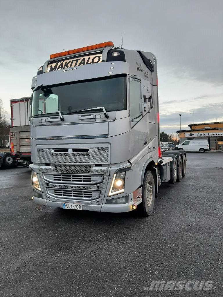 Volvo FH 16 شاحنات بمقصورة وهيكل