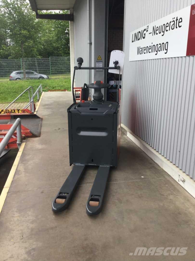 Linde T25FP رافعة منخفضة المستوى ذات منصة