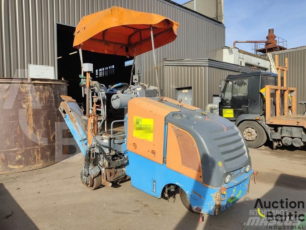 Wirtgen W35DC ماكينات الكشط البارد للأسفلت