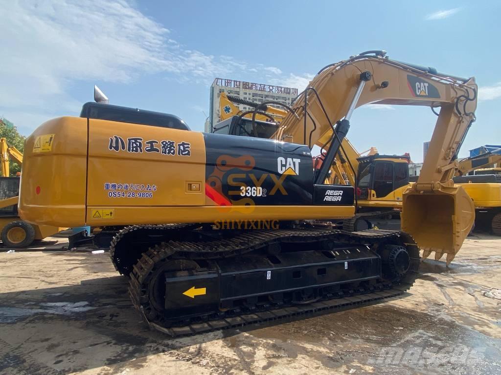 CAT 336 D حفارات زحافة