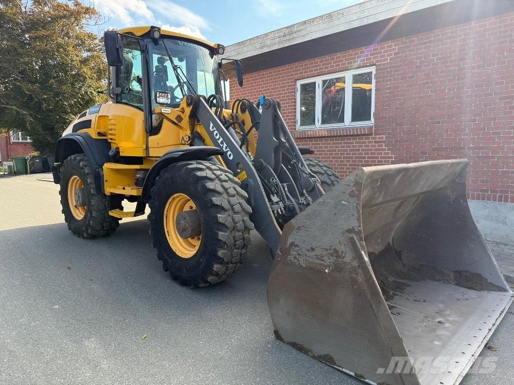 Volvo L 45 G لوادر بعجل